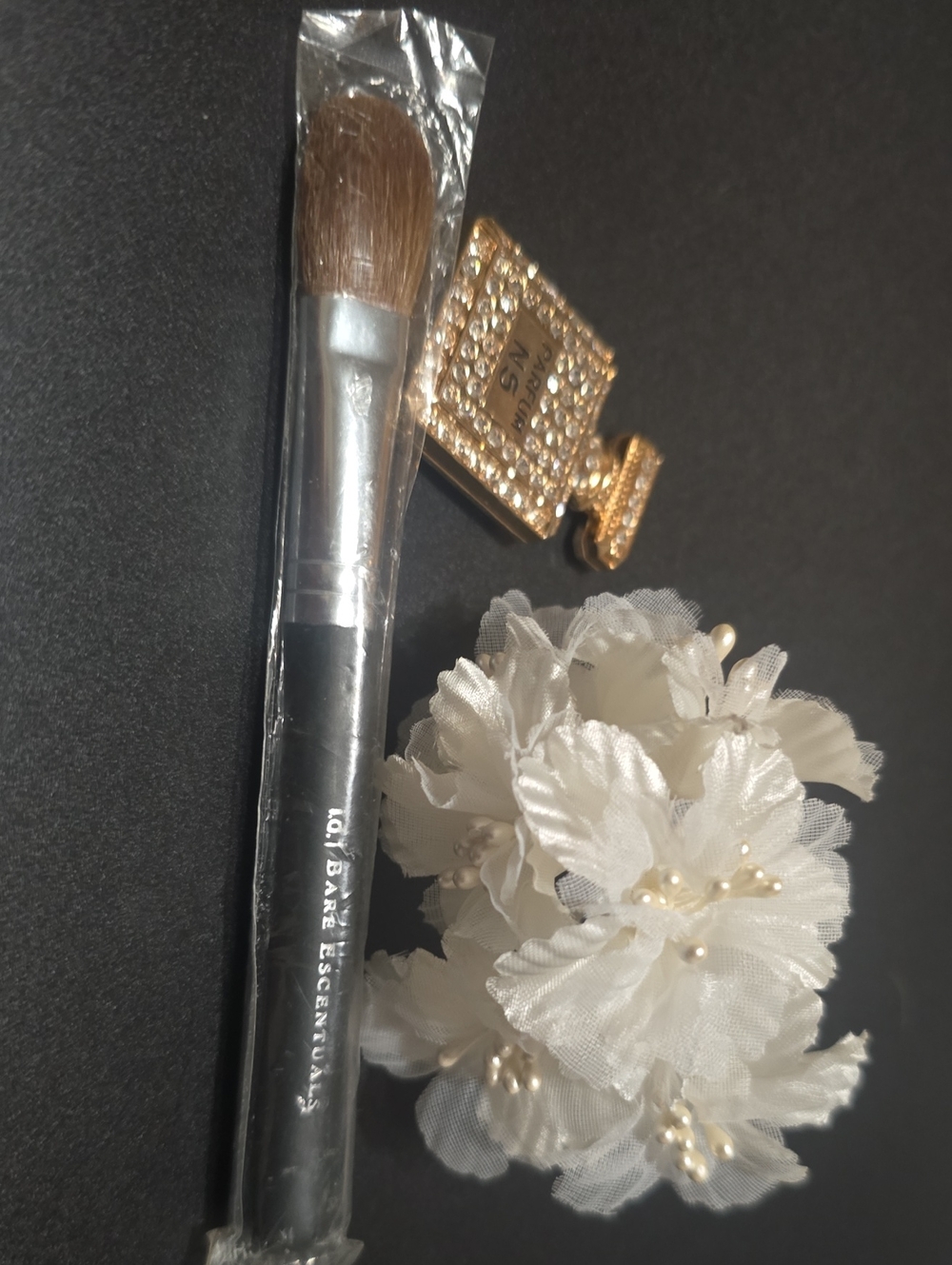 🧚♀️Bare Escentuals Rare Makeup Brush NWT/SEALED